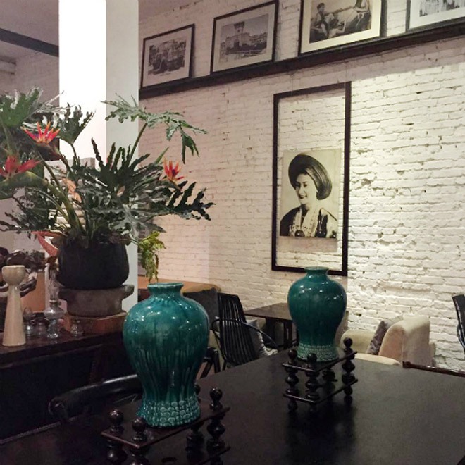 Quán cà phê cổ kính trở thành nơi ẩn náu ở Sài Gòn