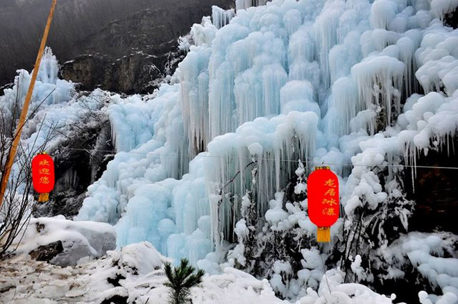  Đẹp mê hồn cảnh thác nước đóng băng ở Trung Quốc - 2