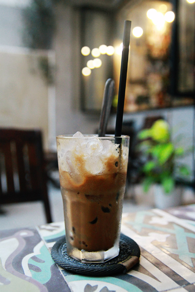 Chốn cà phê tĩnh lặng ở ngoại ô Sài Gòn