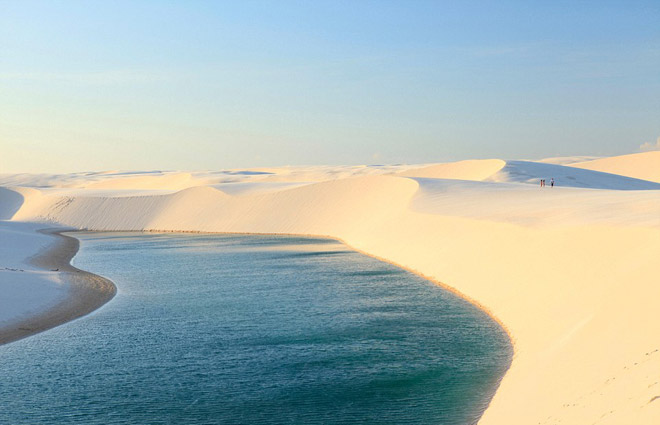 Ảnh: Cồn cát biến thành hồ nước đẹp mê hồn ở Brazil