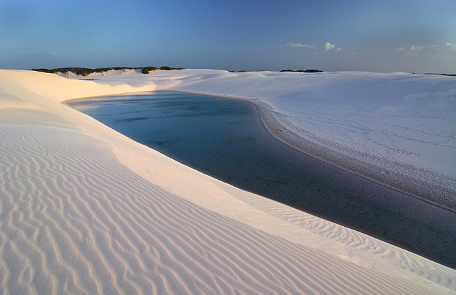 Ảnh: Cồn cát biến thành hồ nước đẹp mê hồn ở Brazil