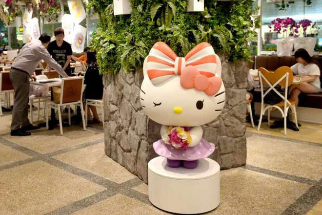 Quán cà phê Hello Kitty mới toe ở sân bay Singapore