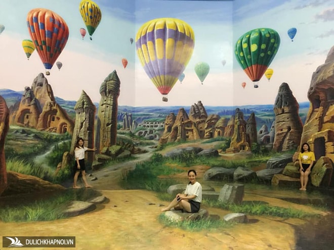 Muôn góc sống ảo thu hút giới trẻ ở bảo tàng tranh 3D Đà Nẵng