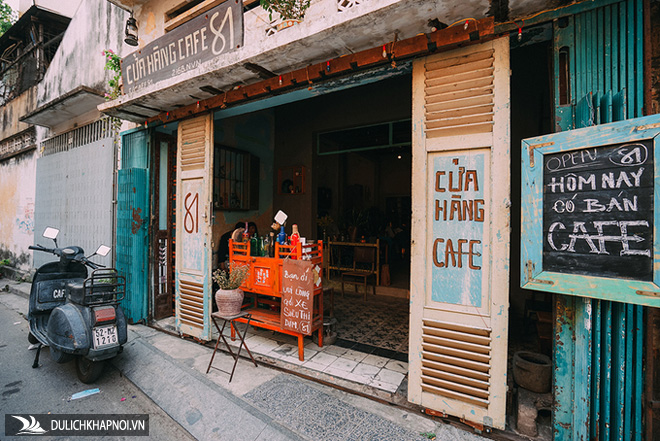 Quán cà phê như ngôi nhà xưa ở Sài Gòn