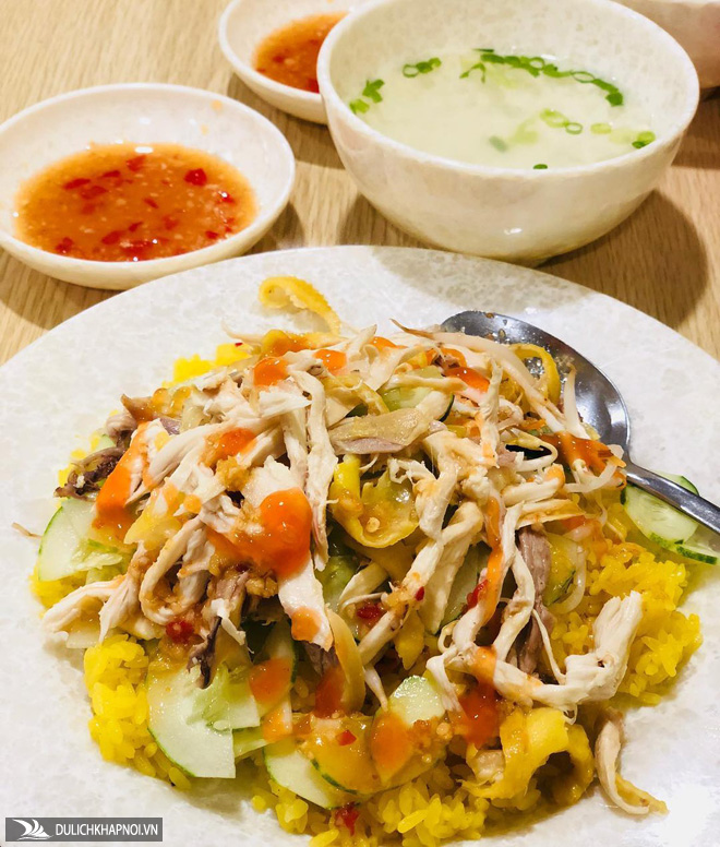 Bánh canh hẹ và loạt món Phú Yên hấp dẫn thực khách Sài thành