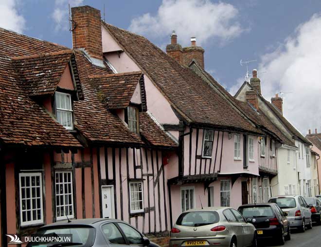 Ngôi làng xiêu vẹo ở Anh
