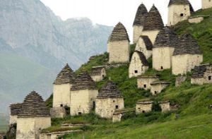 Khám phá Dargavs - ngôi làng ma bí ẩn ở Nga