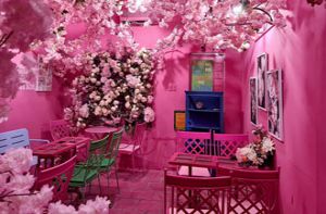 Quán cafe màu hồng như “giấc mộng thiếu nữ” giữa lòng Sài Gòn