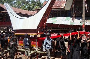 Khám phá tục lệ mai táng độc nhất vô nhị của người Toraja