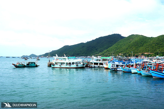 Hòn đảo dù mất điện 12 tiếng mỗi ngày vẫn hút khách ở Kiên Giang
