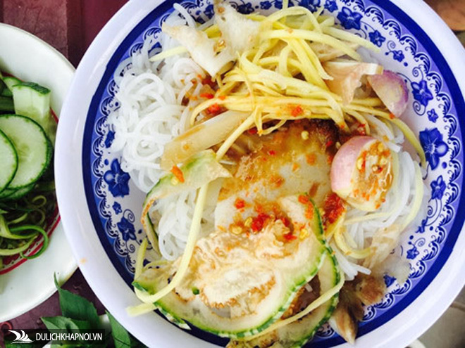 Đến Ninh Thuận, ăn cơm gà, bánh canh và loạt món nếm