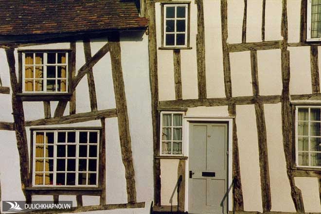 Ngôi làng xiêu vẹo ở Anh