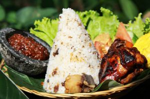 7 món cơm bạn nên thử khi đến Indonesia