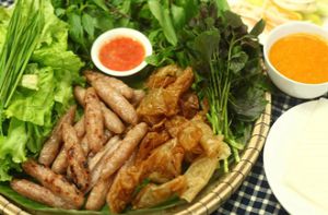 Món ăn ba miền hút khách ở Đà Nẵng