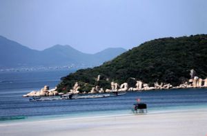 Ngắm cảnh đẹp tuyệt vời trên biển Đầm Môn