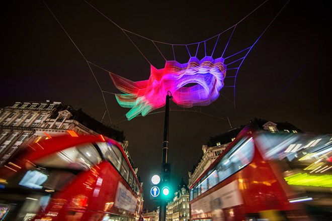 Lạc trong thánh đường ánh sáng ở London Lạc trong thánh đường ánh sáng ở London