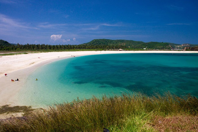 Những hòn đảo du lịch đẹp mê hoặc ở Indonesia Những hòn đảo du lịch đẹp mê hoặc ở Indonesia