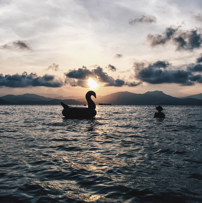 Vịnh Vĩnh Hy - nét đẹp hoang sơ ngày hè Vịnh Vĩnh Hy - nét đẹp hoang sơ ngày hè
