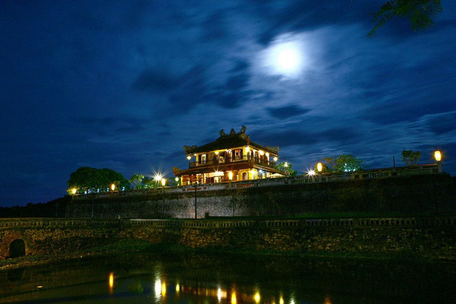 Quán cà phê ẩn mình trong thành Huế Quán cà phê ẩn mình trong thành Huế