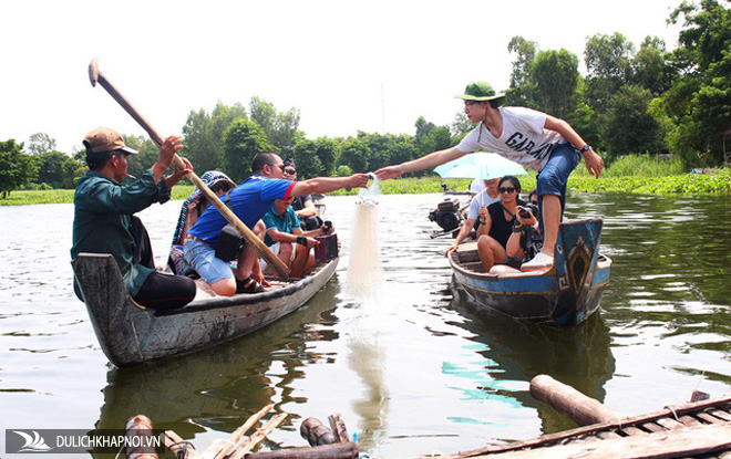 Những trải nghiệm không thể bỏ lỡ khi ghé miền Tây vào mùa nước nổi