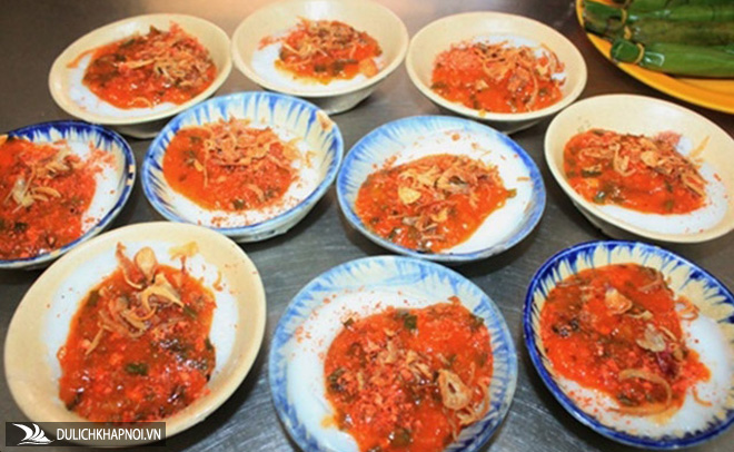 Bánh tráng mắm ruốc giòn rụm, ram thịt nướng nức tiếng ở Quảng Ngãi - Ảnh 3 Bánh tráng mắm ruốc giòn rụm, ram thịt nướng nức tiếng ở Quảng Ngãi