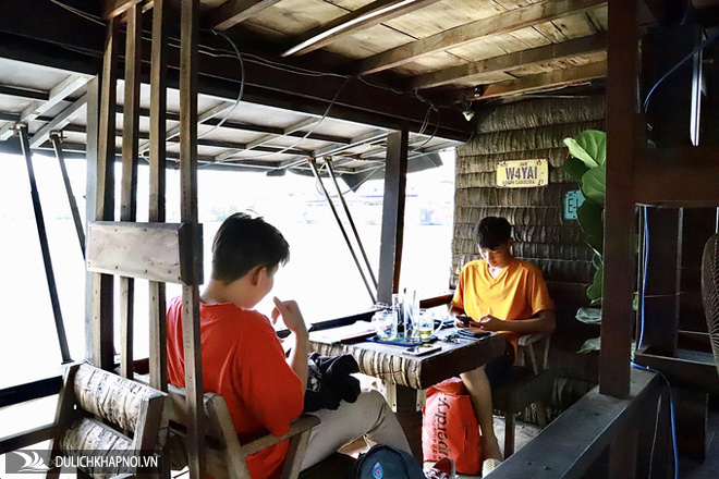 Quán cà phê lênh đênh - Ảnh 6 Quán cà phê lênh đênh