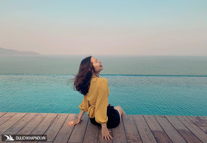 Tận hưởng gió mát tại những quán cà phê view biển ở Đà Nẵng - Ảnh 5 Tận hưởng gió mát tại những quán cà phê view biển ở Đà Nẵng